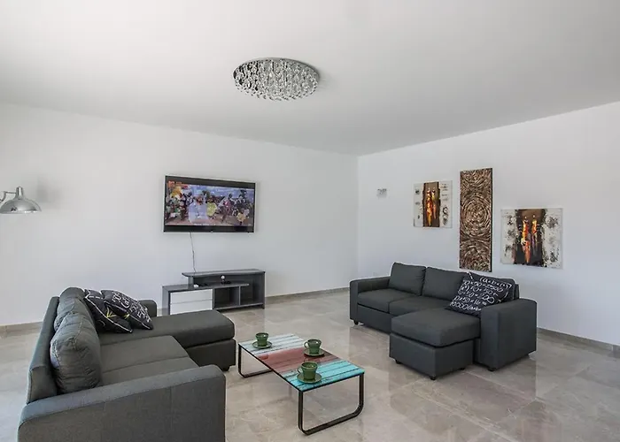 Villa Ioanni Chrysos - Luxury&new 6 Bedroom - Beautiful Sea Views *