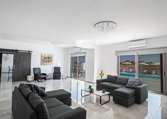 Villa Ioanni Chrysos - Luxury&new 6 Bedroom - Beautiful Sea Views *