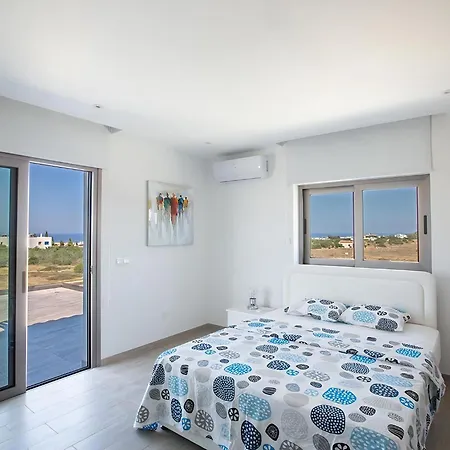 Ioanni Chrysos - Luxury And New 6 Bedroom - Beautiful Sea Views * Protaras