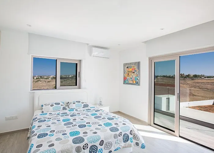 Ioanni Chrysos - Luxury And New 6 Bedroom Villa