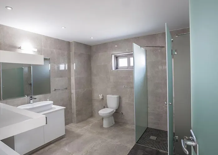 Ioanni Chrysos - Luxury And New 6 Bedroom Villa *