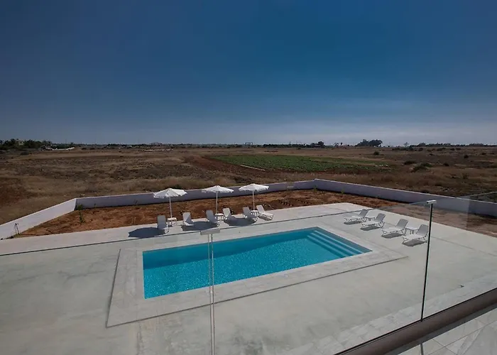 Ioanni Chrysos - Luxury And New 6 Bedroom Protaras